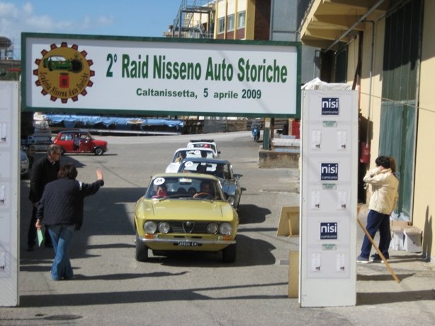 raidnissenoautostorichegrillolaportapartenza.jpg