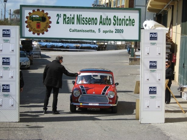 raidnissenoautostorichemancusocapizzipartenza.jpg